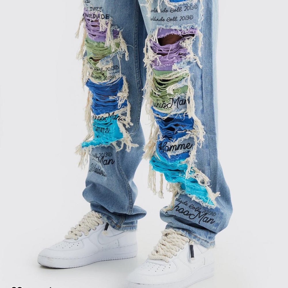 Men's relaxed Rigid contrast Rip Jean. Distressed and Multicolor Jeans.